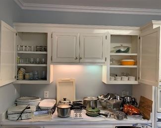 A view of the kitchen