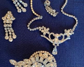 Rhinestone jewelry -pin is Kramer