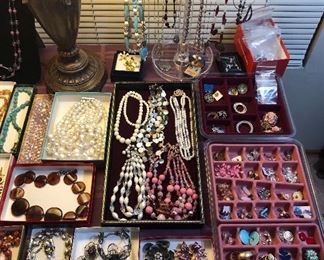 Lots of costume jewelry - necklaces, bracelets, brooches, earrings (clip & pierced)