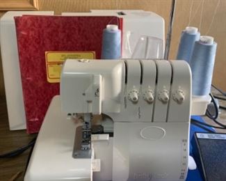 Baby Lock Eclipse model BLE1