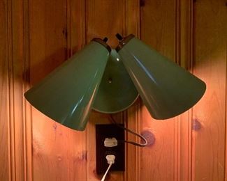 Wall sconce