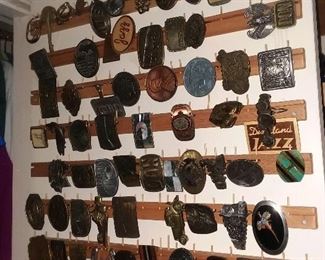 belt buckles