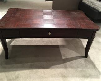 NEW SOLID WOOD COFFEE TABLE 