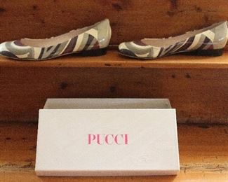 Pair 7 1/2 Pucci Shoes