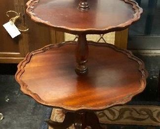 3-Tier Mahogany Antique Round Scalloped Edged Table 