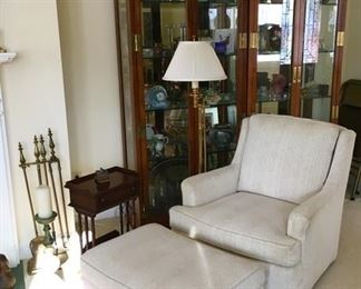 Sherrill upholstered chair w/ ottoman, 2 Henredon display/curio cabinets