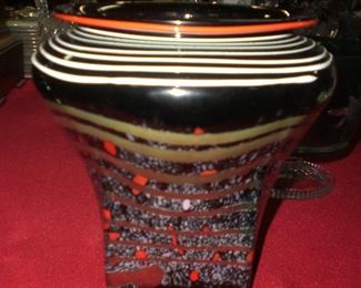 8" amethyst with threading and gold mica art glass vase