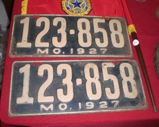 pair of 1927 Missouri license plates