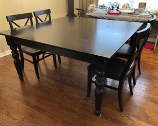 Pottery Barn table with 2 leafs and 4 chairs.....