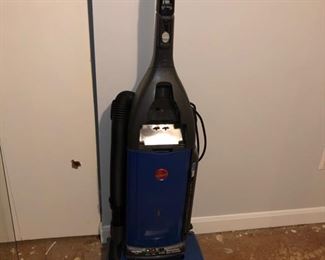 Hoover Wind Tunnel vacuum cleaner