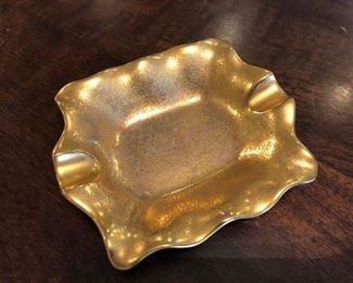 Pickard gold with flowers ashtray