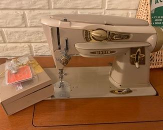 Singer Sewing Machine & Cabinet #500A!