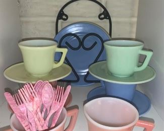 Vintage Small Tea Set!