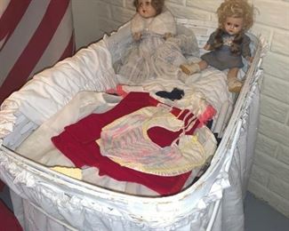Antique Baby Bassinet!
