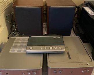 Aiwa Digital Audio System w/2 Speakers CD Player #XR-M75!
