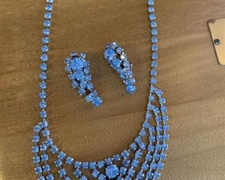 Fly Vintage Blue Rhinestone Necklace & Earrings!