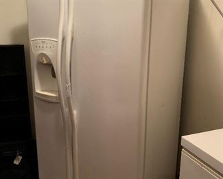 Amana Side by Side Refrigerator
