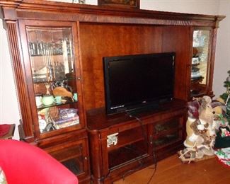 entertainment center & flat screen TV