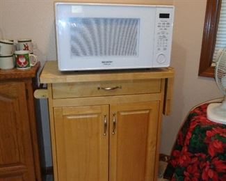 kitchen island & microwave