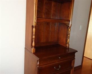 Lexington display/cabinet