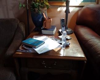 lamp table