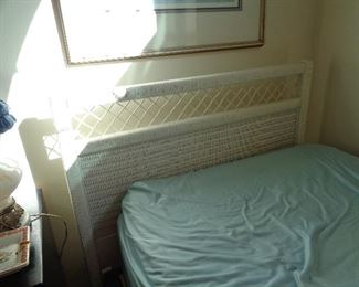 twin bed w/wicker headboard