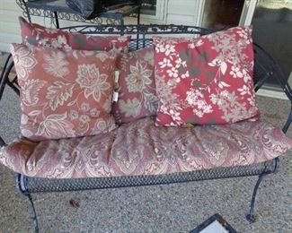 loveseat