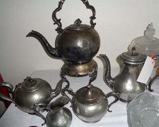 love this tea/coffee service,