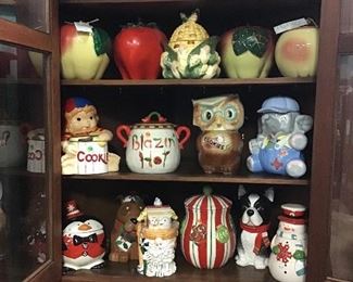  Cookie jars 