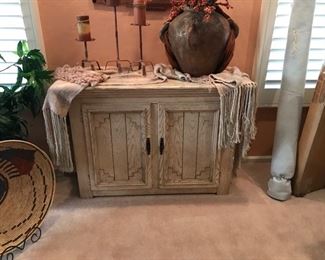 Sideboard by Lane. Matches dining table and hutch. Truly a beautiful set.