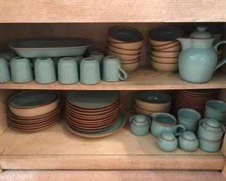 Boulder Ridge by Noritake stoneware set. Retired pattern produced from 1988-1999. Microwave and dishwasher safe. 89 total pieces. In almost new condition.