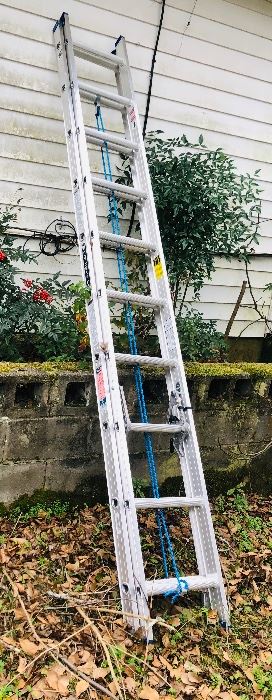 20 ft Louisville expansion ladder