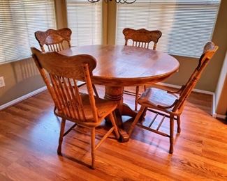 Kitchen Table with 4 Chairs