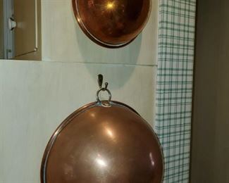 Copper bowls 