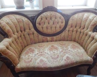 Great fabric and in excellent condition. Antique settee!