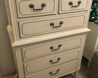 6 Drawer Dresser $ 142.00