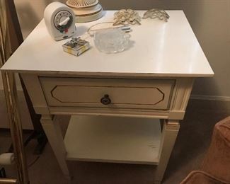 1 Drawer End Table $ 38.00