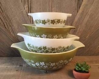 Vintage Pyrex Spring Blossom/Crazy Daisy bowls