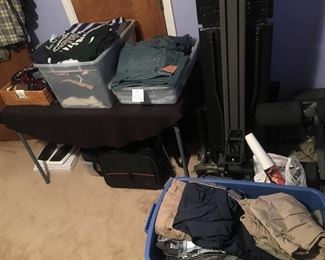 Great collection of men’s clothing 