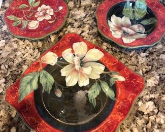 We have a set of these dishes see next photo also have large serving pieces