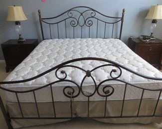 King Iron Bed 
