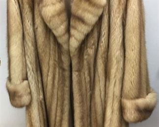 Fantastic Plush Fur from Constantine in Canada.  This family company started over 100 years ago.