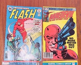 Vtg. Flash & Daredevil comics 