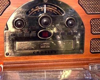 Crosley AM/FM & CD & record player 