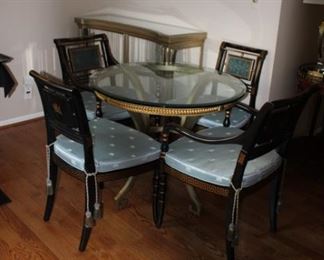 Smaller Round Dining Table w/4 chairs
