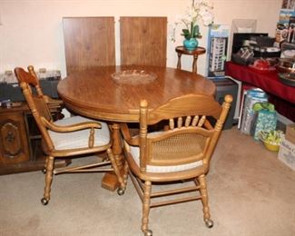 Dining table, 2 dining chairs