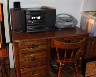 Desk/chair, stereo