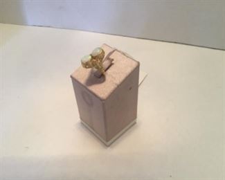 Ring - pinkie - Victorian 14kt gold and two opals -