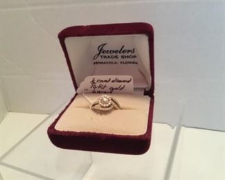 Ring 14kt gold and diamonds