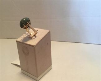 14kt yellow gold and grey stone ring